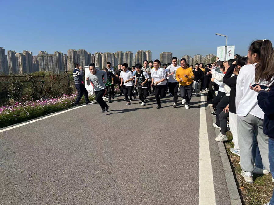 2024年澳门原料免费