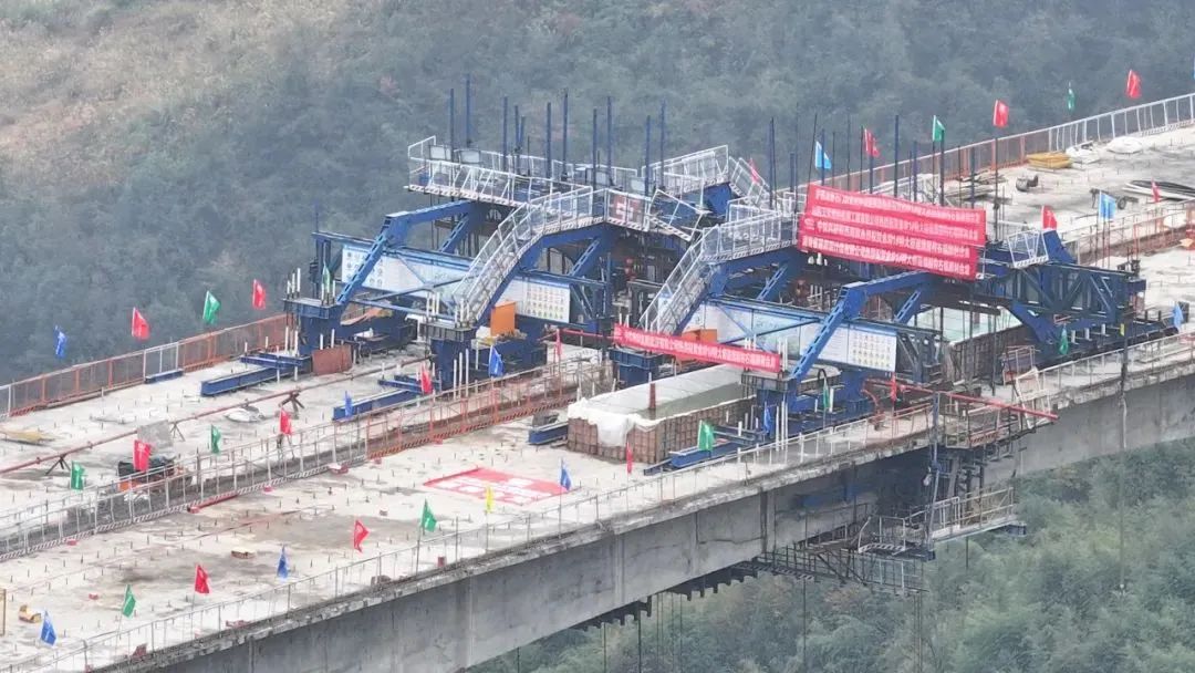2024年澳门原料免费